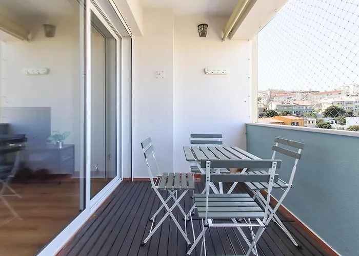 Апартаменты Olivais Balcony By Homing